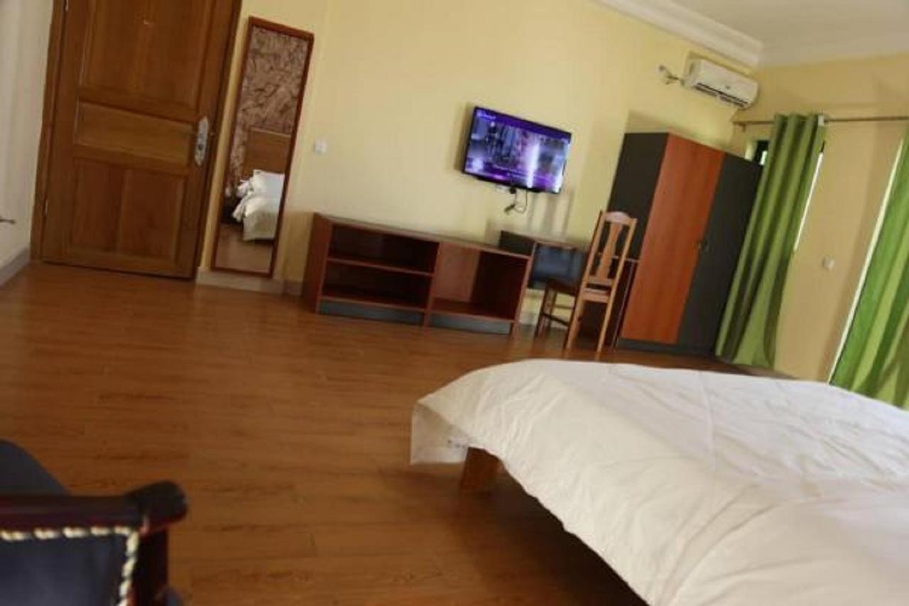 Cityzen Hotel Дуала Екстер'єр фото